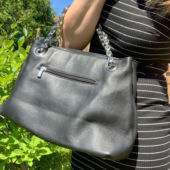 Genuine Leather Danier Handbag - Picture 8 of 8